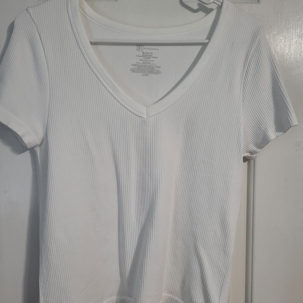 No Boundaries White Ribbed V-Neck Tee